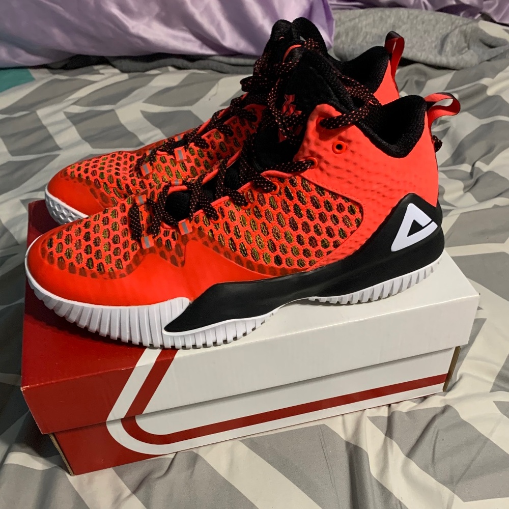 Peak Men’s Shoes size 10